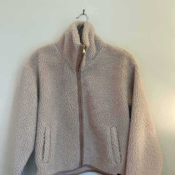 Varley Cream Teddy Jacket Plush Winter Essential - Picture 6 of 6